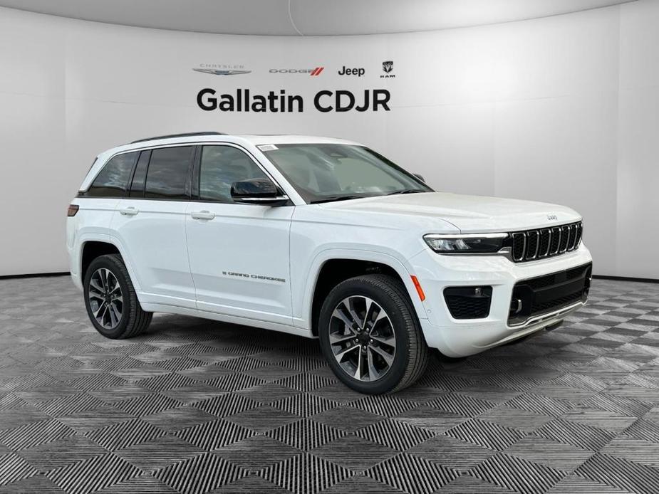 new 2025 Jeep Grand Cherokee car, priced at $58,790