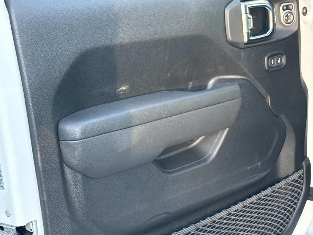 new 2026 Jeep Wrangler car, priced at $43,698