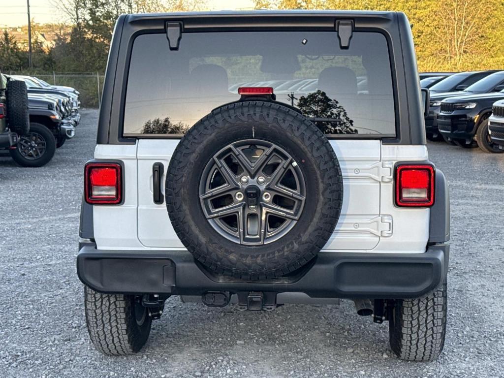 new 2026 Jeep Wrangler car, priced at $43,698