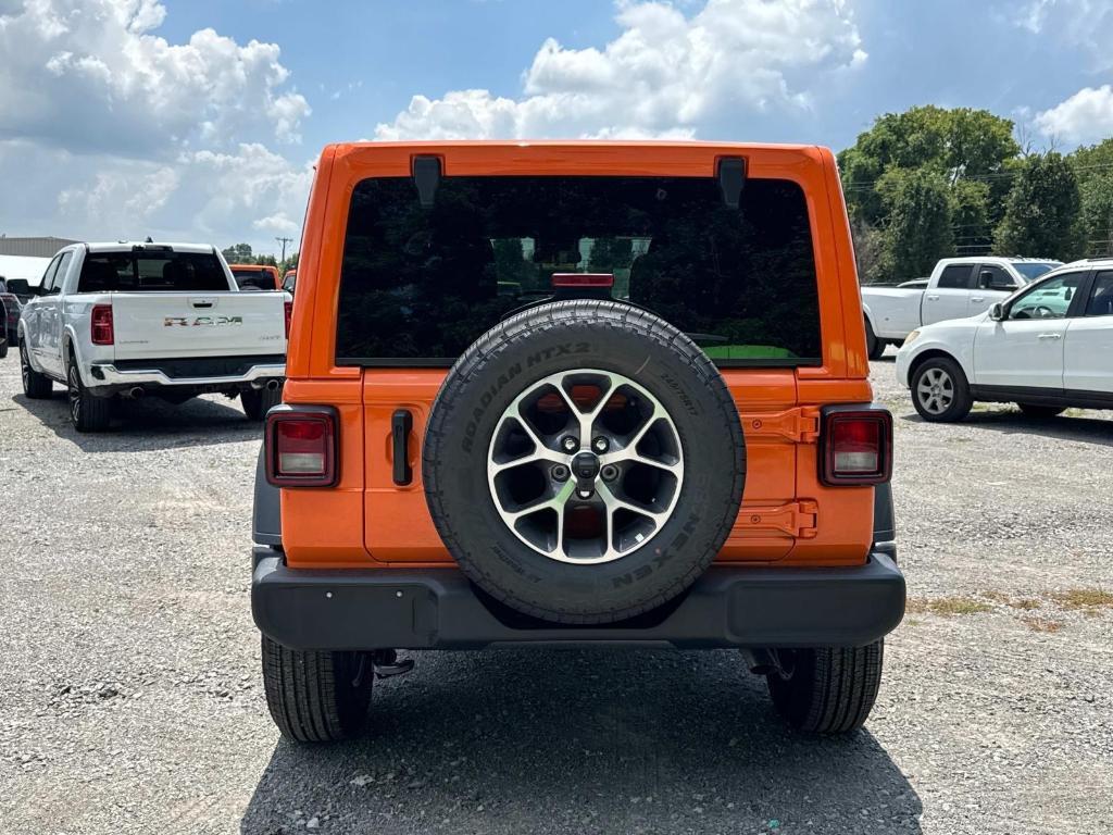 new 2025 Jeep Wrangler car, priced at $47,416