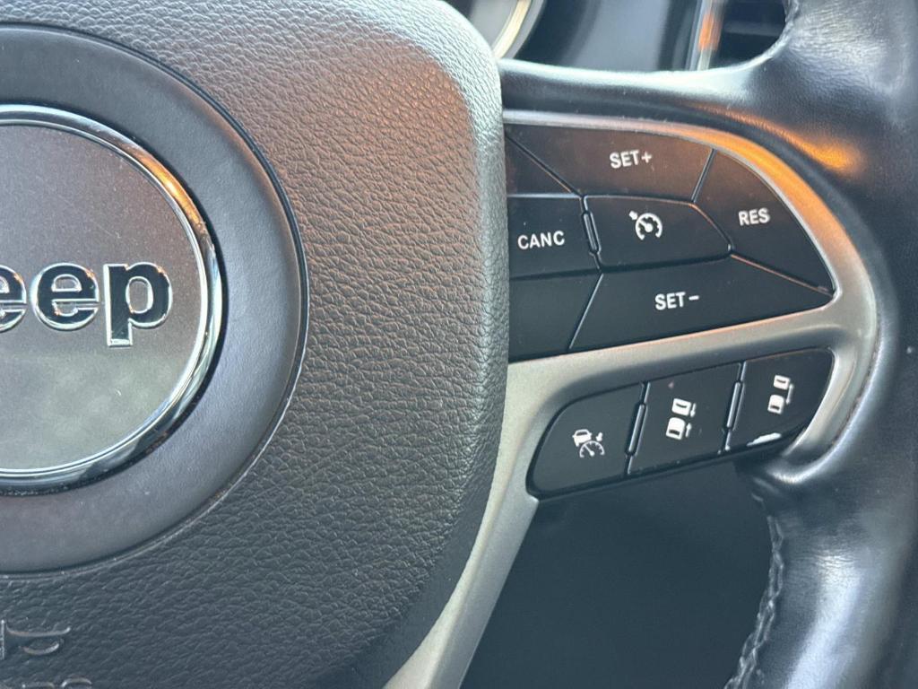 used 2021 Jeep Grand Cherokee car, priced at $25,197