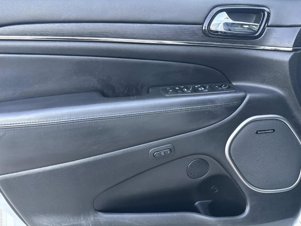 used 2021 Jeep Grand Cherokee car, priced at $25,197