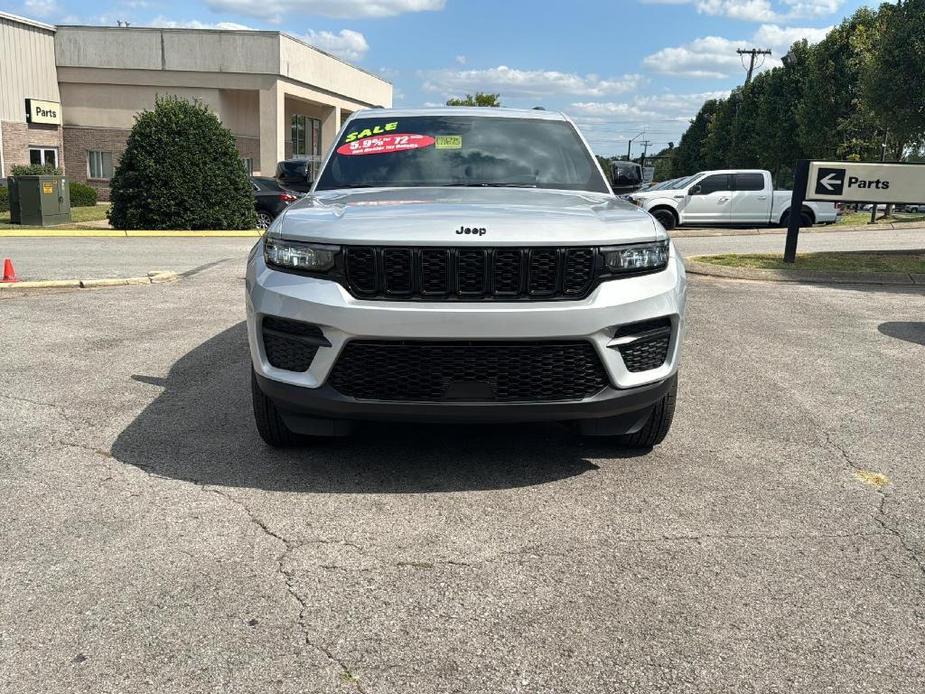 new 2024 Jeep Grand Cherokee car, priced at $41,500