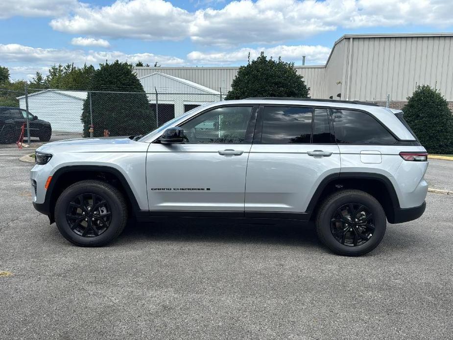 new 2024 Jeep Grand Cherokee car, priced at $41,500