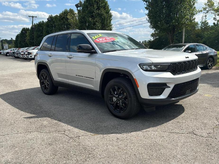 new 2024 Jeep Grand Cherokee car, priced at $41,500