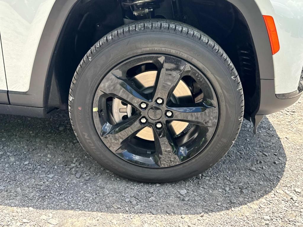 new 2025 Jeep Grand Cherokee L car, priced at $45,368