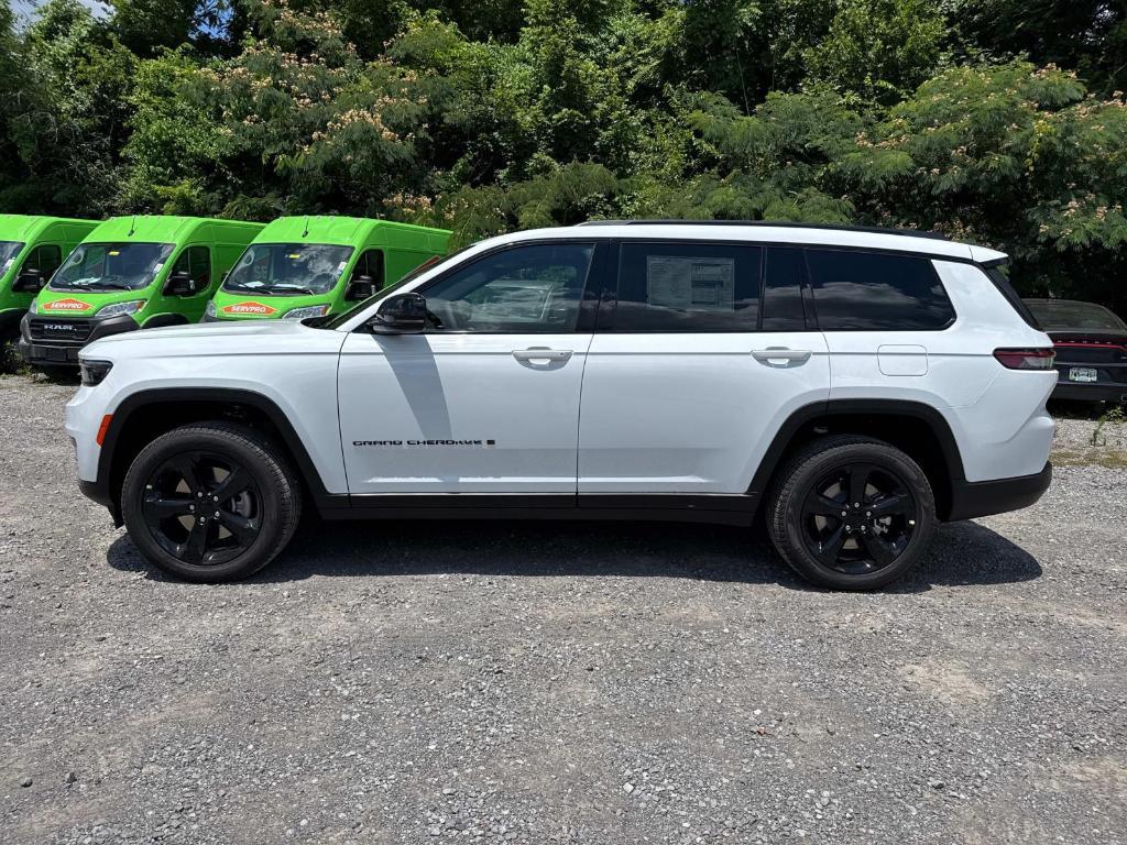 new 2025 Jeep Grand Cherokee L car, priced at $45,368
