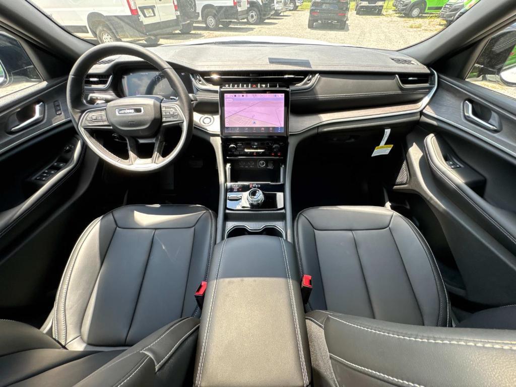 new 2025 Jeep Grand Cherokee L car, priced at $45,368