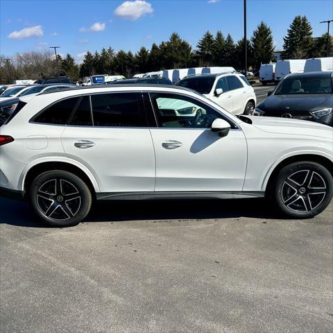 new 2025 Mercedes-Benz GLC 300 car, priced at $60,250