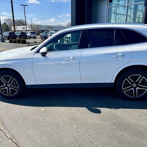 new 2025 Mercedes-Benz GLC 300 car, priced at $60,250