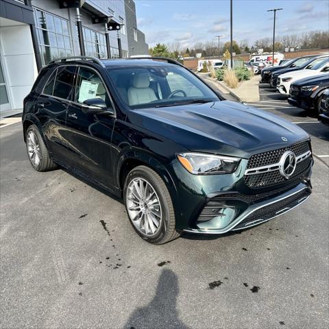 new 2025 Mercedes-Benz GLE 450 car, priced at $82,600