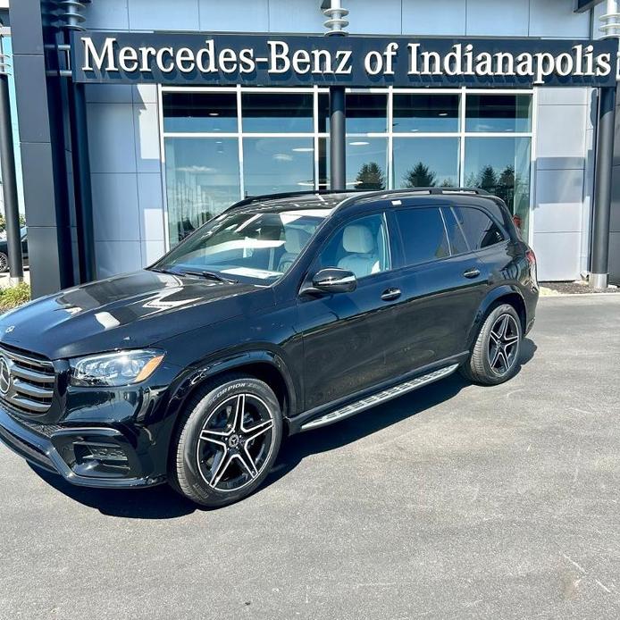 new 2025 Mercedes-Benz GLS 450 car, priced at $97,030