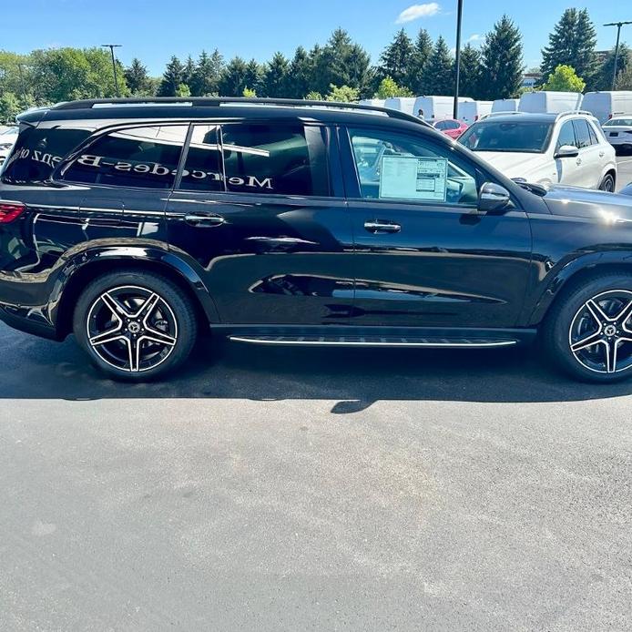 new 2025 Mercedes-Benz GLS 450 car, priced at $97,030