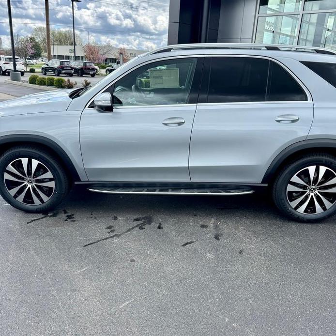 new 2024 Mercedes-Benz GLE 450 car, priced at $78,500