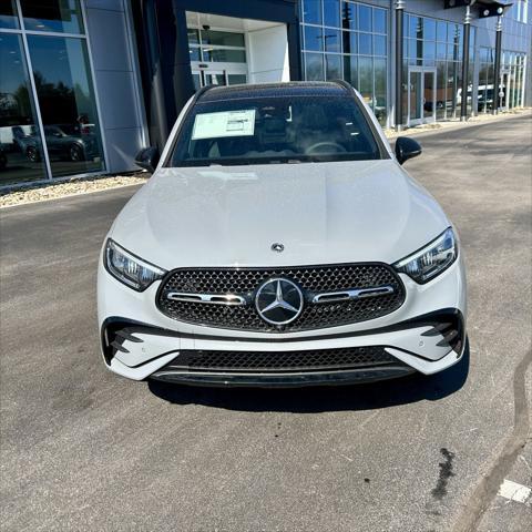 new 2025 Mercedes-Benz GLC 300 car, priced at $62,200