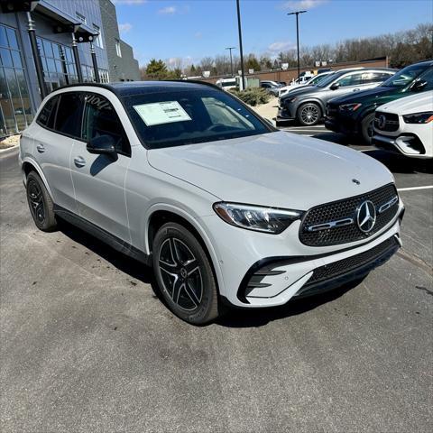 new 2025 Mercedes-Benz GLC 300 car, priced at $62,200