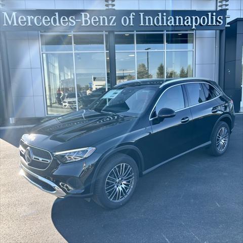 new 2025 Mercedes-Benz GLC 300 car, priced at $59,700