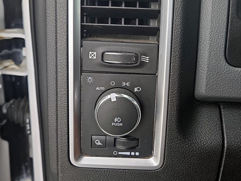 used 2020 Ram 1500 Classic car, priced at $28,998