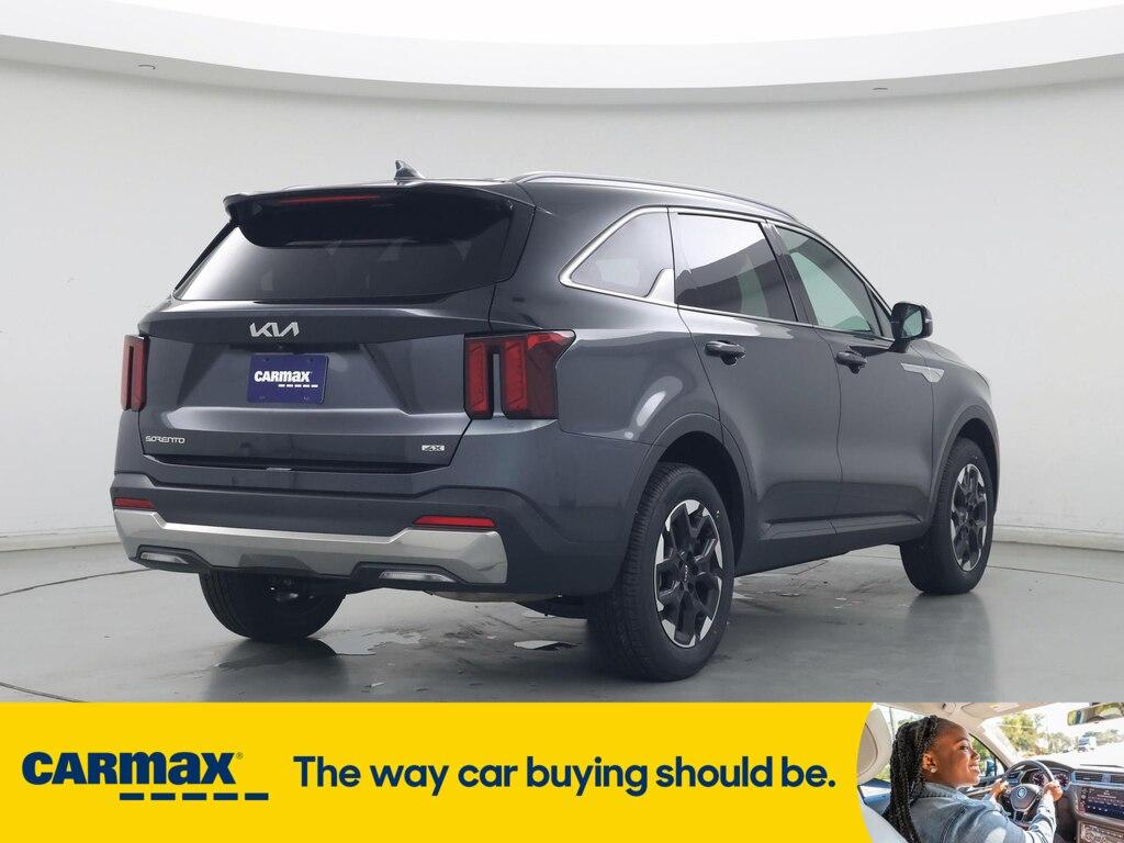 used 2024 Kia Sorento car, priced at $32,998