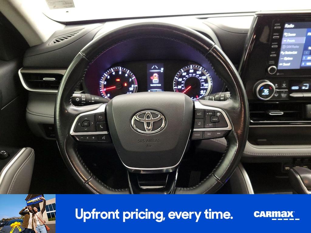 used 2021 Toyota Highlander car, priced at $30,998