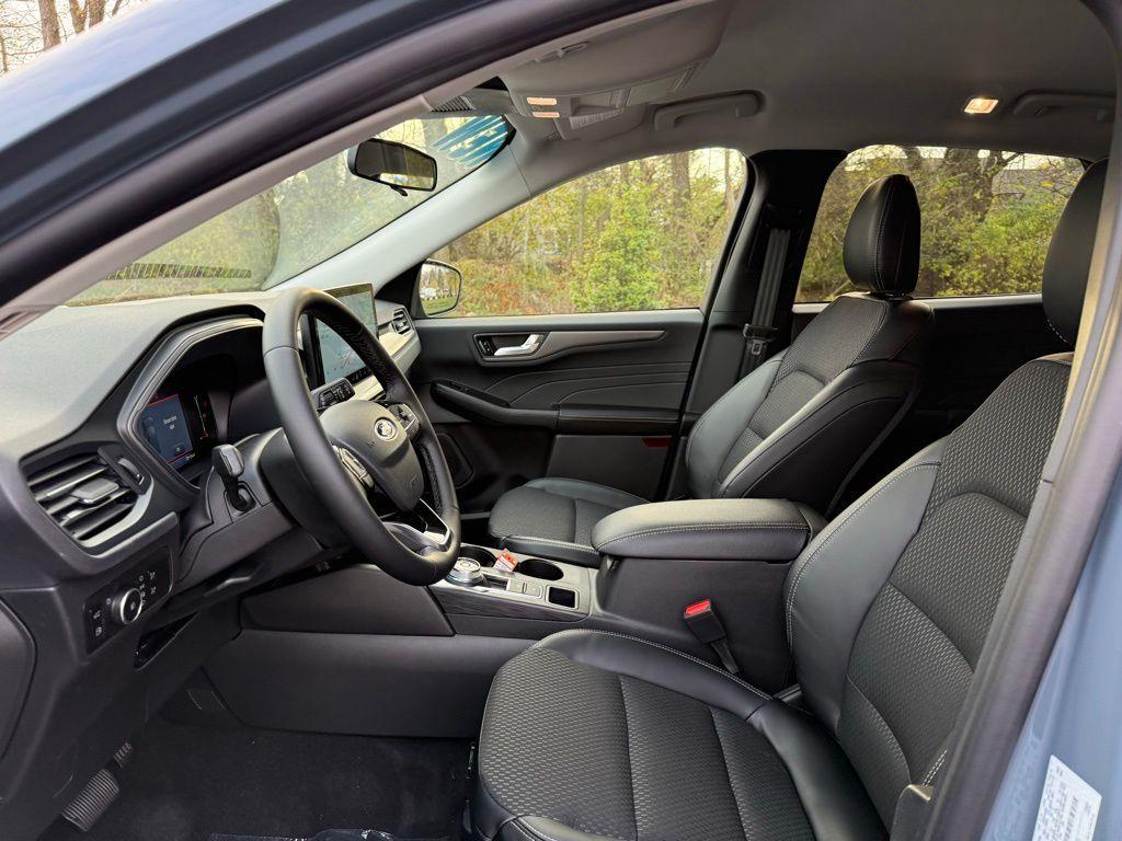 new 2025 Ford Escape car, priced at $39,955