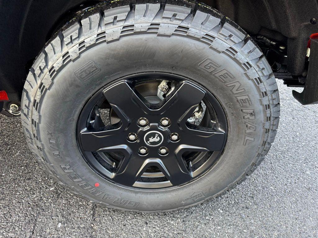 new 2024 Ford Bronco car, priced at $47,430