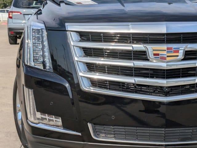 used 2020 Cadillac Escalade ESV car, priced at $43,683