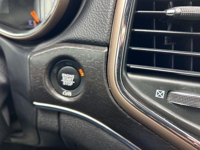 used 2017 Jeep Grand Cherokee car, priced at $12,936