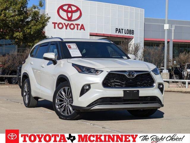 used 2020 Toyota Highlander car, priced at $37,981