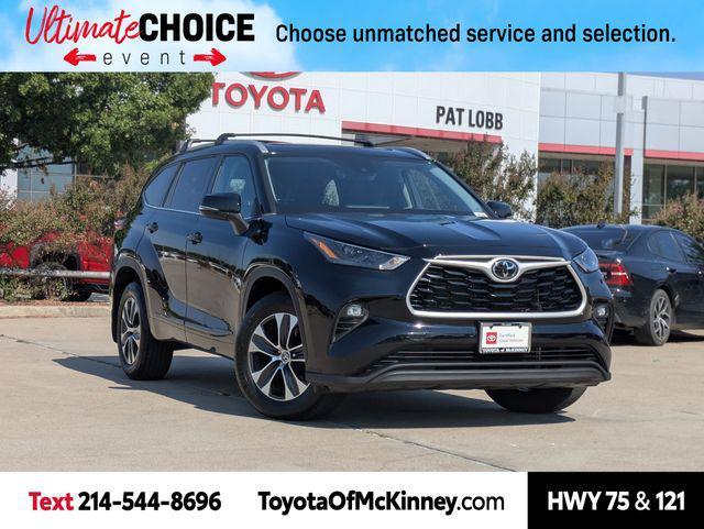 used 2022 Toyota Highlander car, priced at $39,150