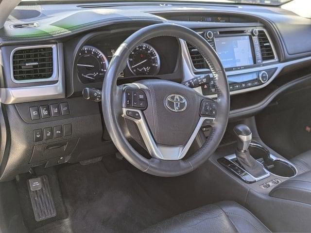 used 2016 Toyota Highlander car, priced at $16,981