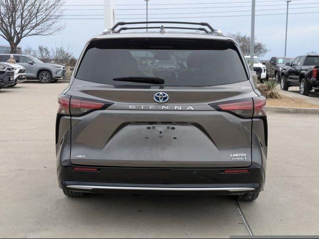 used 2022 Toyota Sienna car, priced at $45,481