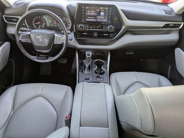 used 2020 Toyota Highlander car, priced at $26,432