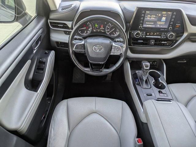 used 2020 Toyota Highlander car, priced at $26,432