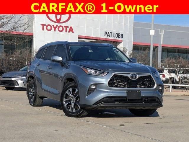 used 2020 Toyota Highlander car, priced at $26,432