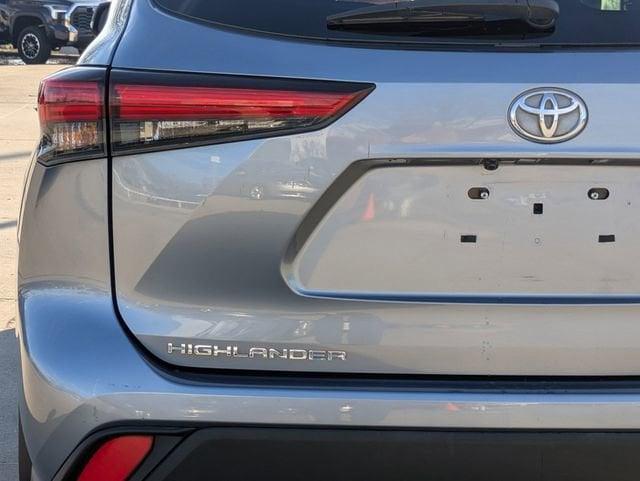 used 2020 Toyota Highlander car, priced at $26,432