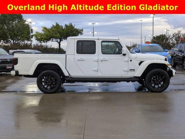 used 2022 Jeep Gladiator car, priced at $33,484