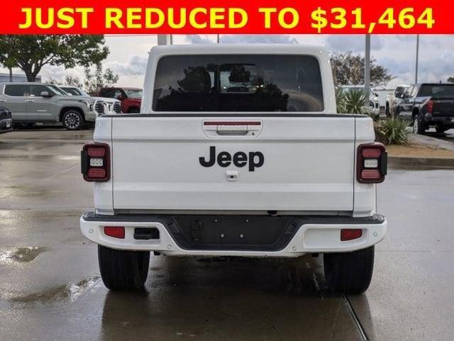 used 2022 Jeep Gladiator car, priced at $31,464