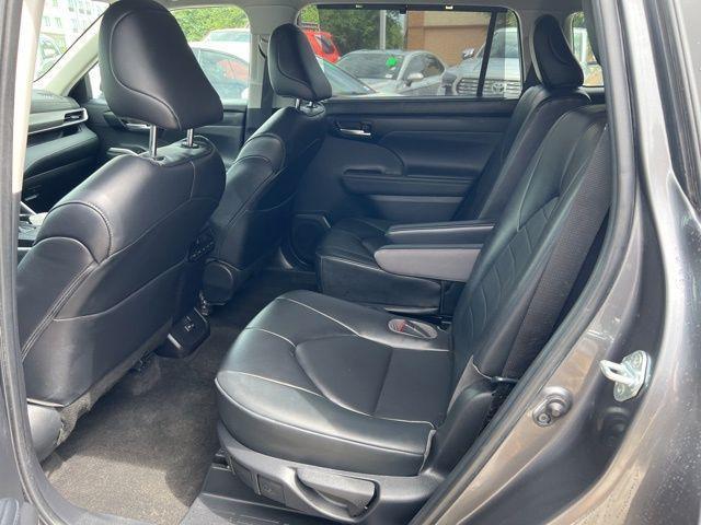 used 2023 Toyota Highlander car, priced at $38,887