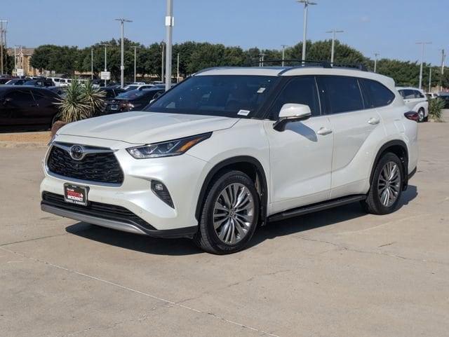 used 2020 Toyota Highlander car, priced at $33,777