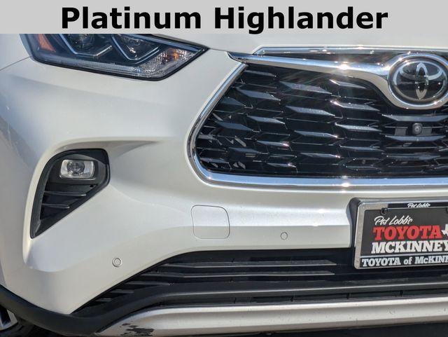used 2020 Toyota Highlander car, priced at $33,777