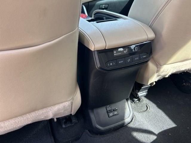 used 2023 Toyota Highlander car, priced at $38,689