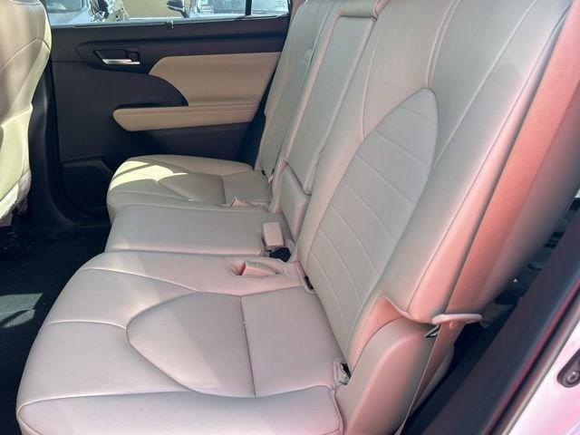 used 2023 Toyota Highlander car, priced at $38,689