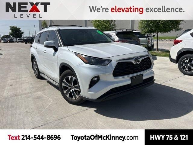 used 2023 Toyota Highlander car, priced at $38,689