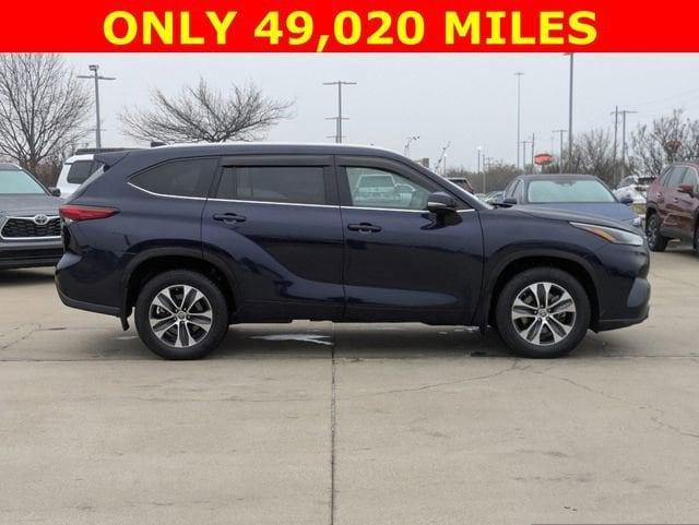 used 2022 Toyota Highlander car, priced at $34,984