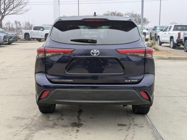 used 2022 Toyota Highlander car, priced at $34,984