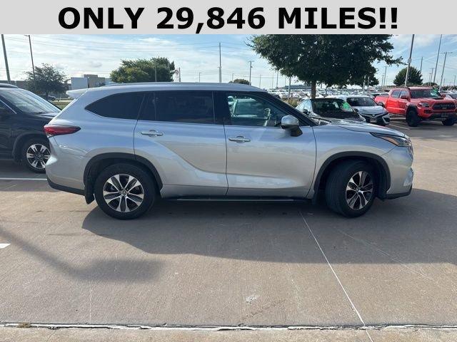 used 2022 Toyota Highlander car, priced at $36,944