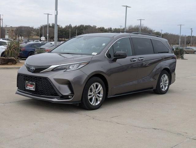 used 2022 Toyota Sienna car, priced at $44,901