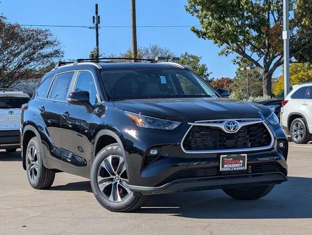 new 2026 Toyota Highlander car, priced at $49,078