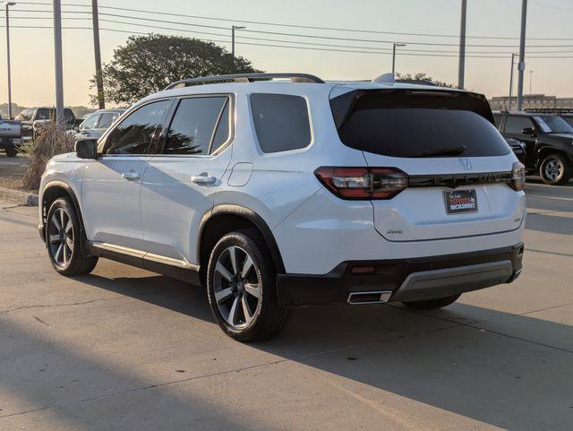 used 2023 Honda Pilot car, priced at $39,854